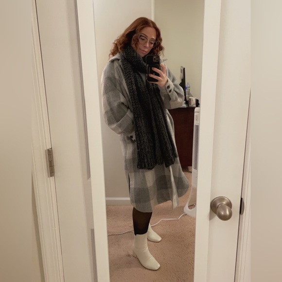 Meet your Posher, Tori! - Picture 4 of 8